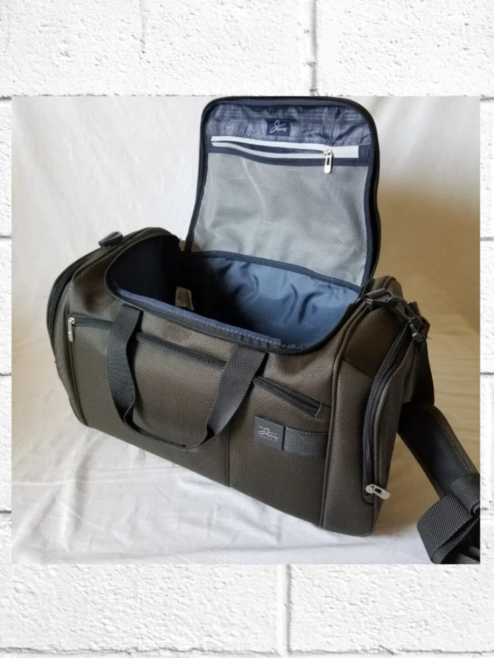 NWT! Skyway Luggage Sigma 7.0 Softside Weekender Duffel Bag with Luggage Strap